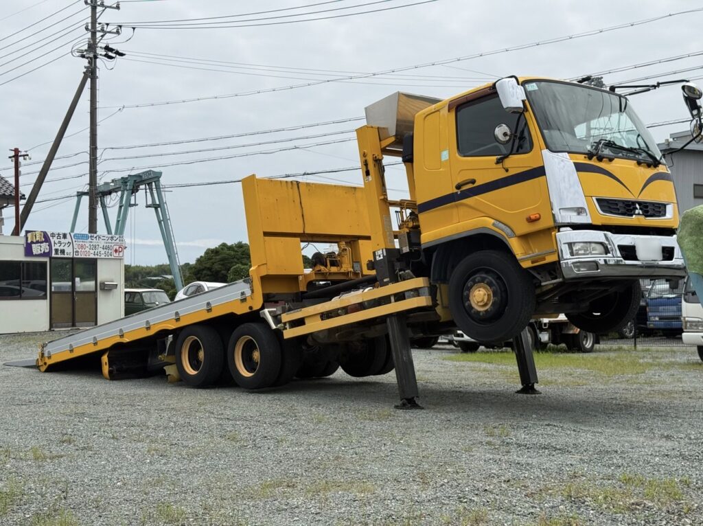 【平成24年式◆管理番号101◆三菱 ファイターFQ/ハイジャッキセルフローダー 積載量10,200kg/四国車体/ウインチ・ラジコン・自動あゆみの追加写真